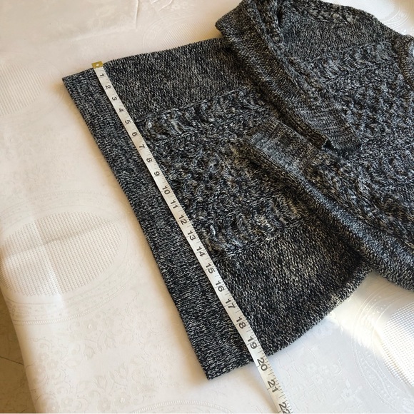 Gap Women’s Size L Black/White Cable Knitted Warm Sweater Long Sleeves Elastic - Picture 14 of 16